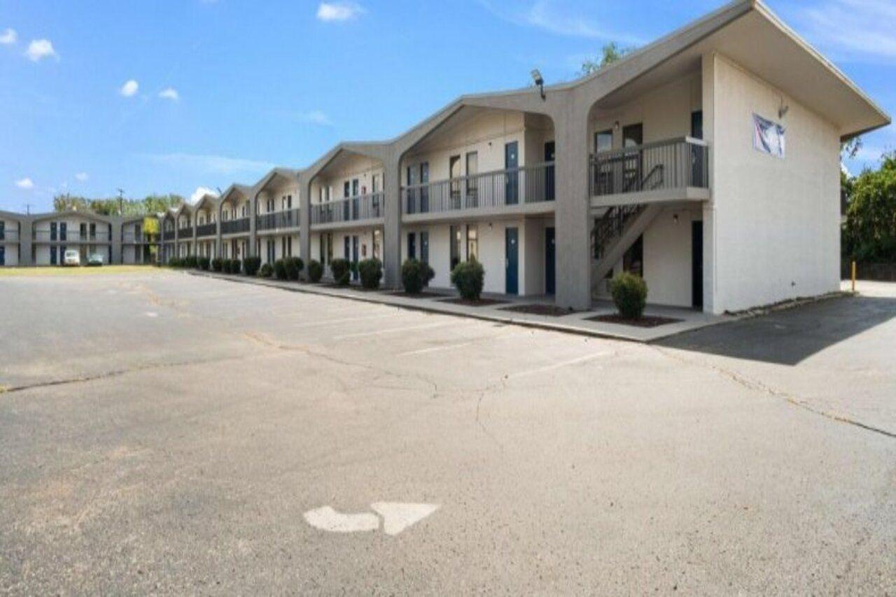 Motel 6-Lexington, Ky - Airport Zewnętrze zdjęcie