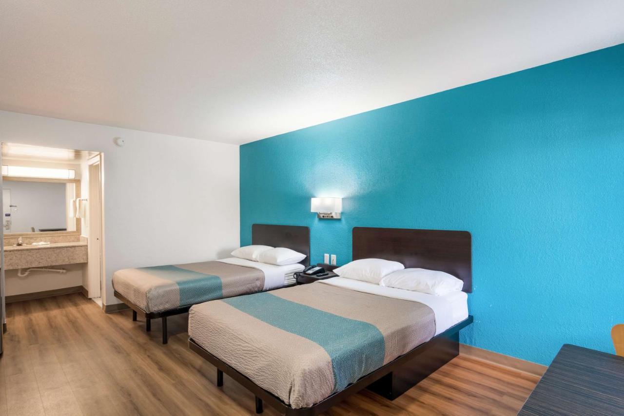 Motel 6-Lexington, Ky - Airport Zewnętrze zdjęcie