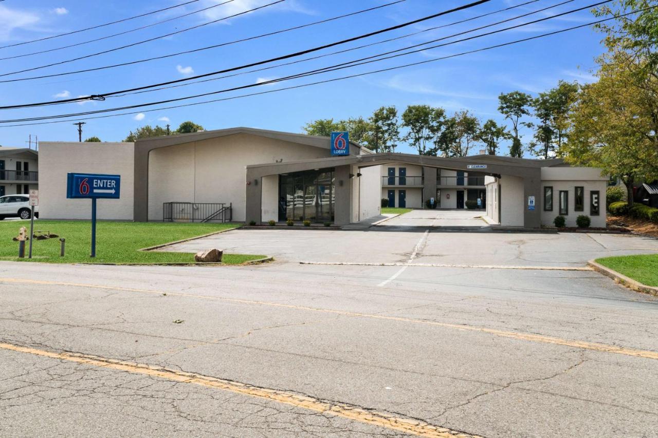 Motel 6-Lexington, Ky - Airport Zewnętrze zdjęcie