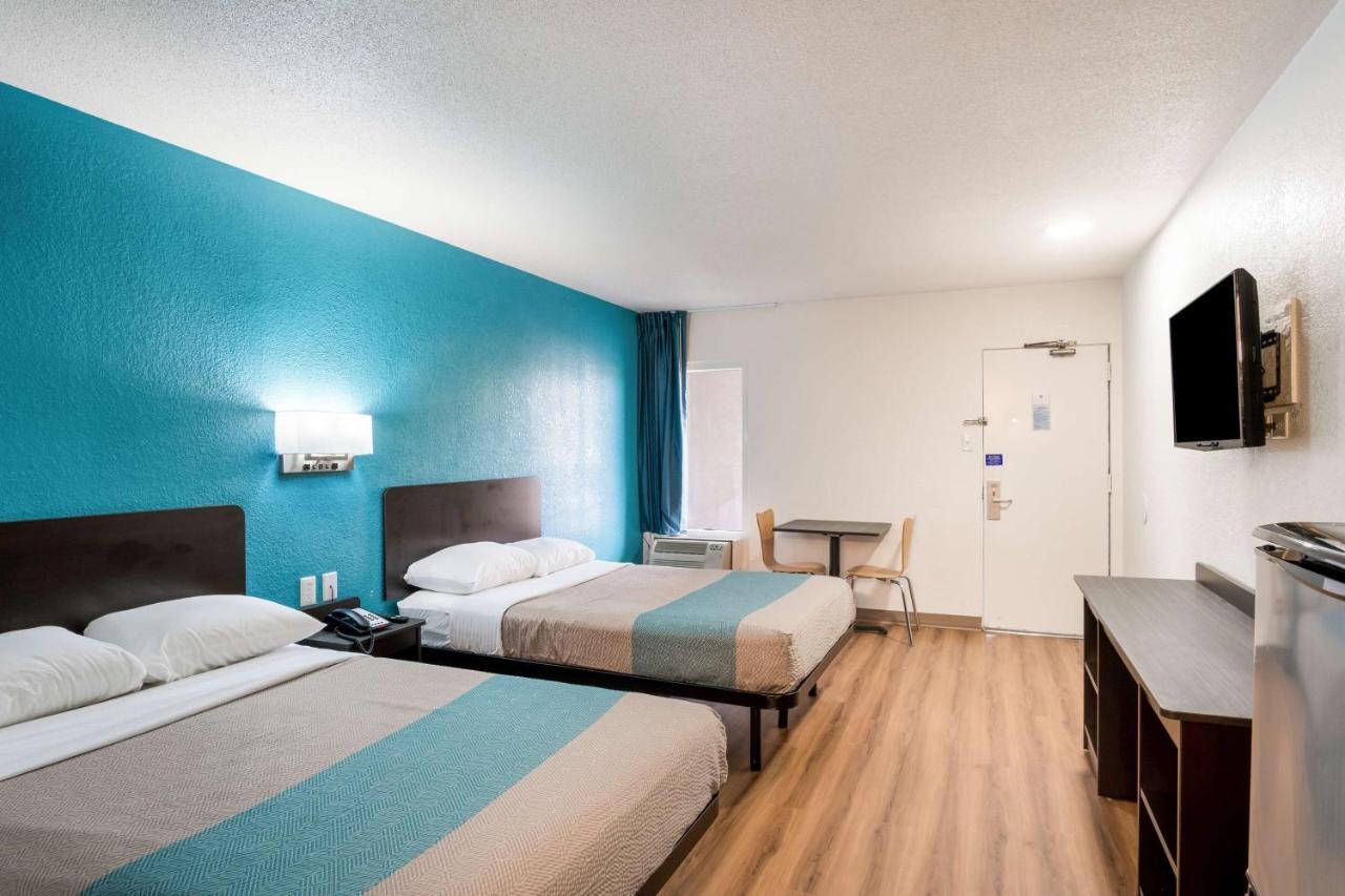 Motel 6-Lexington, Ky - Airport Zewnętrze zdjęcie